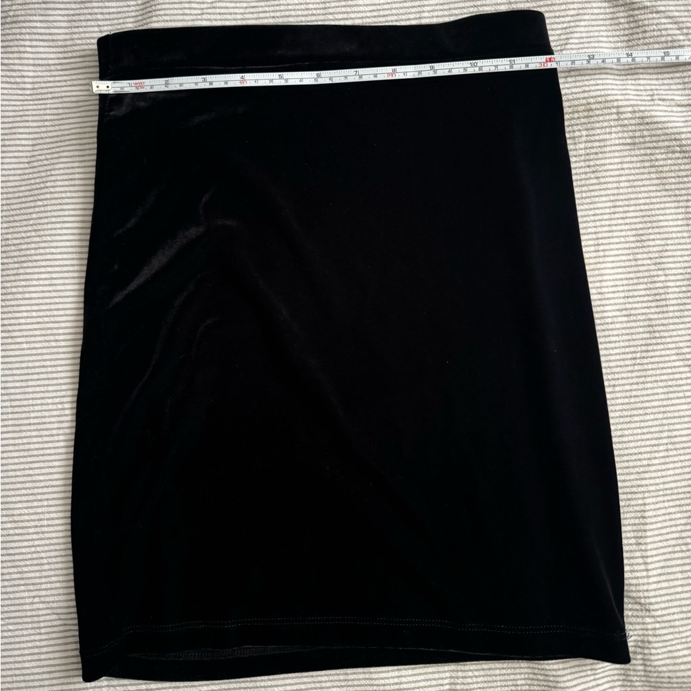 Forever 21 Black Velvet Stretchy Pencil Skirt
